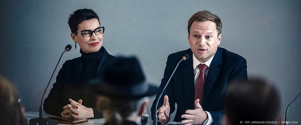 Kadr z filmu Sala samobójców. Hejter.