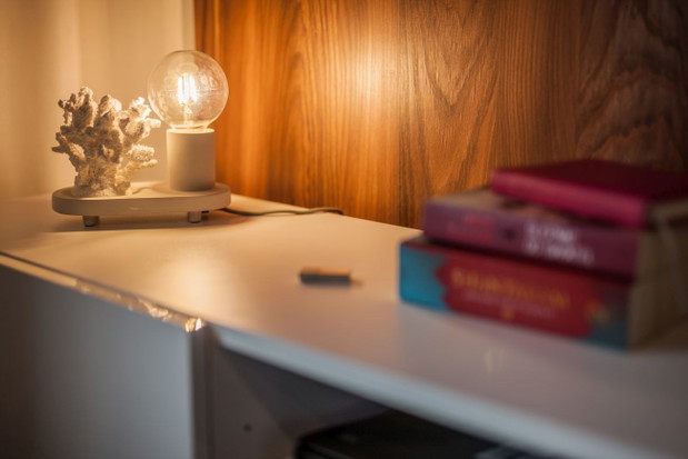 Mieszkanie w kolorze roku 2019 - Living Coral, projekt: pracownia KODO