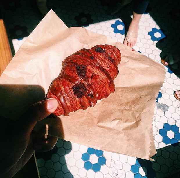The Red Velvet Croissant - nowe modne śniadanie na Instagramie