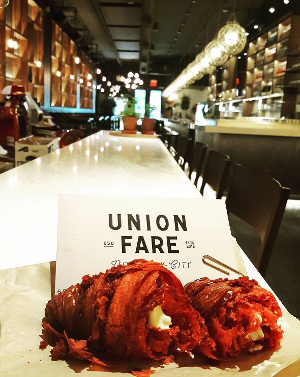 The Red Velvet Croissant - nowe modne śniadanie na Instagramie