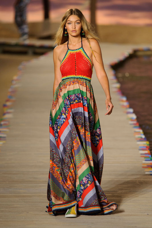 Gigi Hadid w projektach Tommy Hilfiger. Jak się prezentuje?