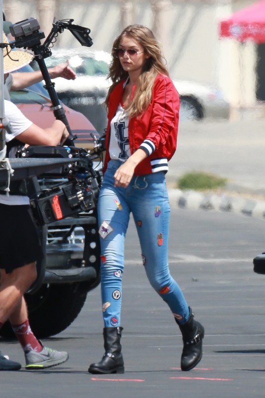 Gigi Hadid w projektach Tommy Hilfiger. Jak się prezentuje?