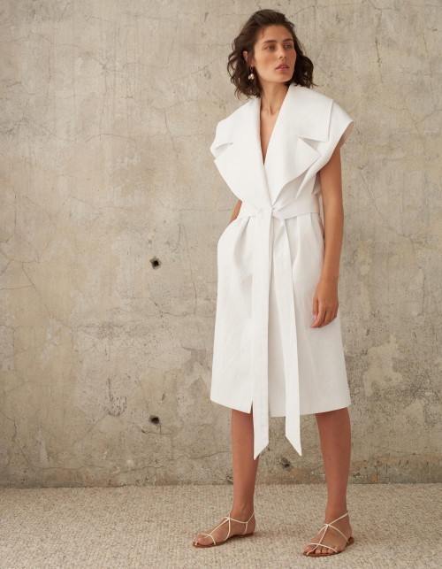 Modne lniane ubrania na wiosnę-lato 2019, LeBrand/Showroom