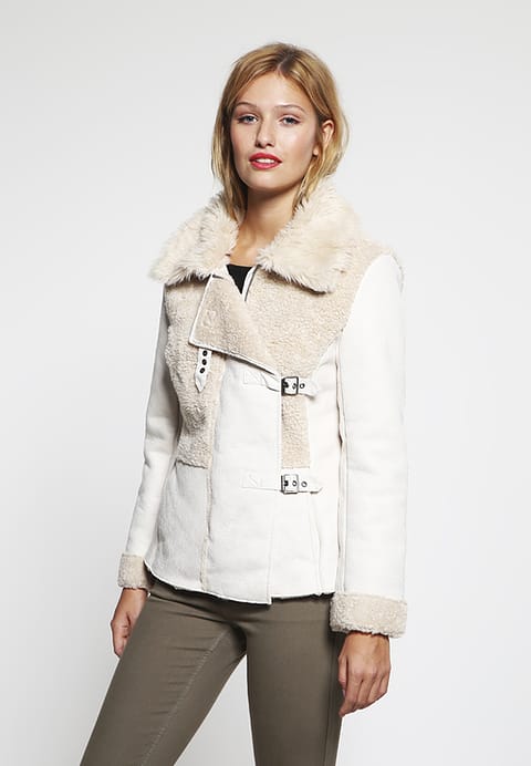 Modny kożuch - gdzie to kupić? Derhy/ Zalando, 319,50 zł