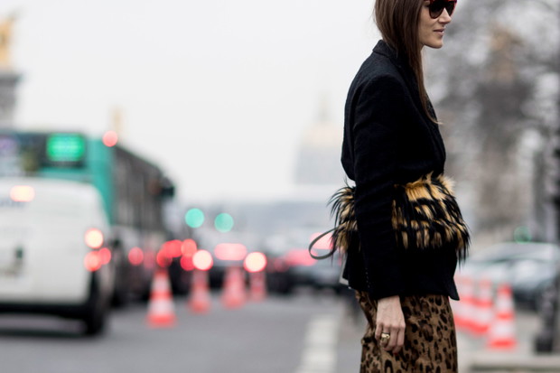 Street fashion: buty i akcesoria gości na pokazach haute couture SS17