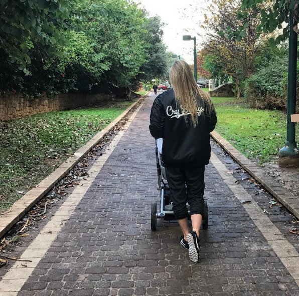 Bar Refaeli jest w ciąży!