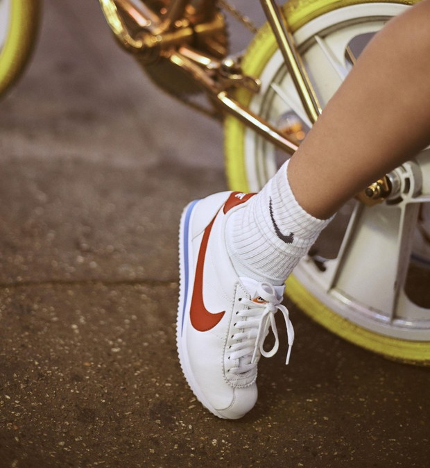 Bella Hadid w kampanii Nike Cortez