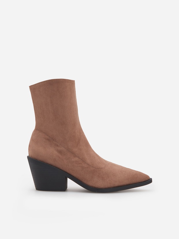 Buty Reserved