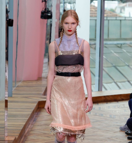 Fioletowy top Prada Resort 2018