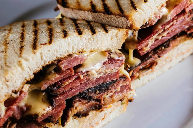 Nocny Market, Pastrami Deli