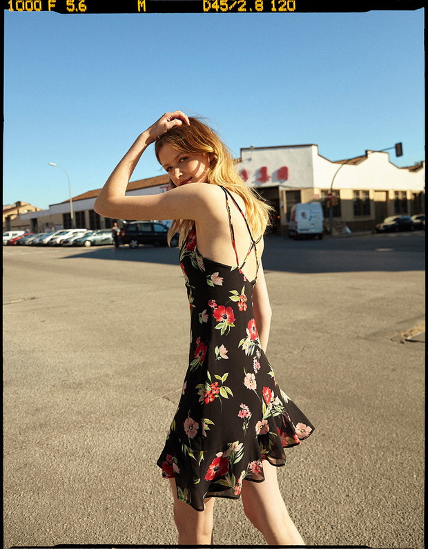 Sukienka Bershka
