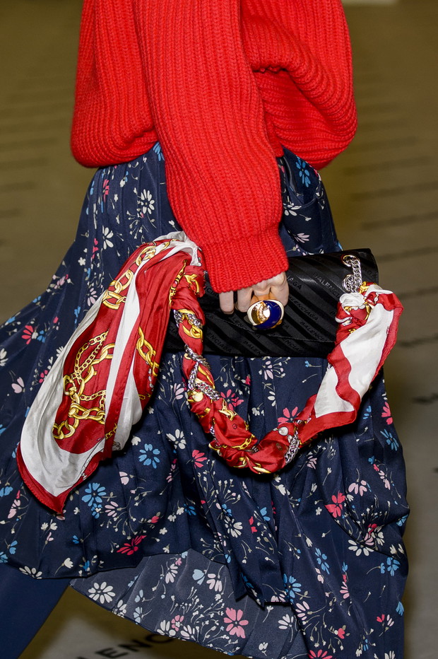 Modna torebka na jesień i zimę 2017/2018: Balenciaga