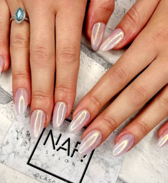 Metaliczny manicure na ślub