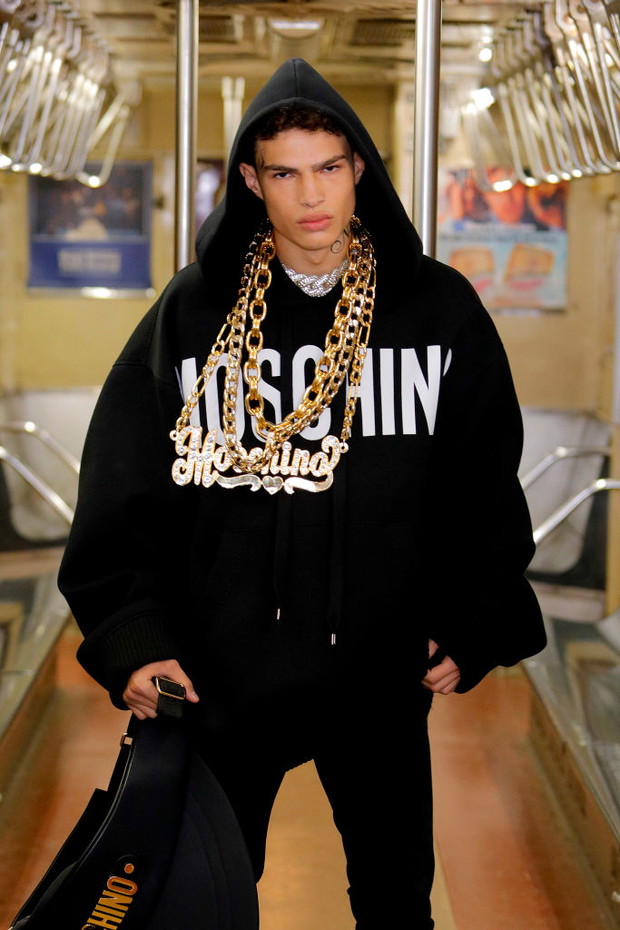 Moschino Pre-Fall 2020