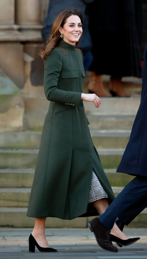 Kade Middleton w sukience z Zary i płaszczu Alexander McQueen.