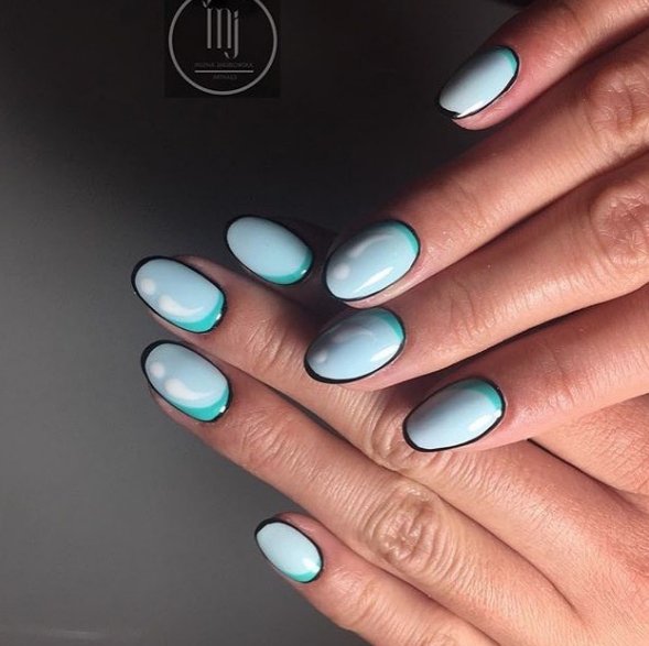 Paznokcie trendy 2017: komiksowy manicure