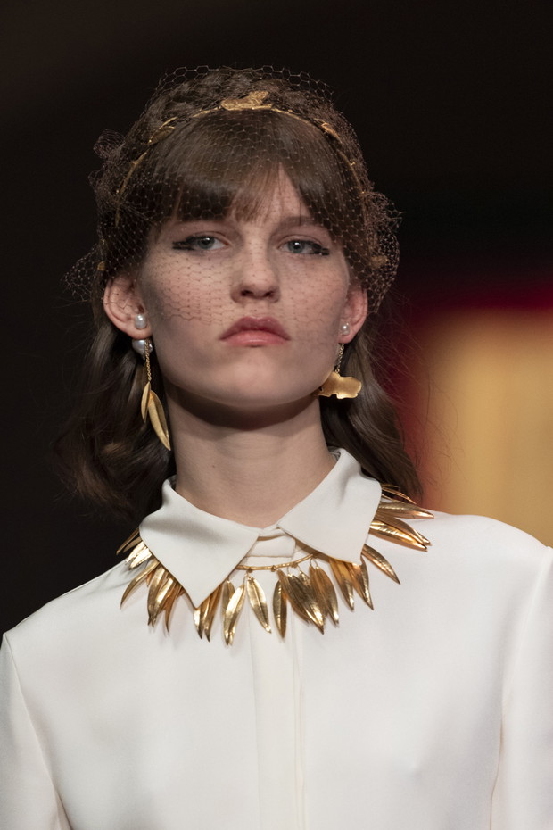 Modna biżuteria 2020: wybiegi haute couture