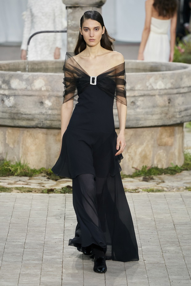 Suknie z pokazów haute couture wiosna-lato 2020