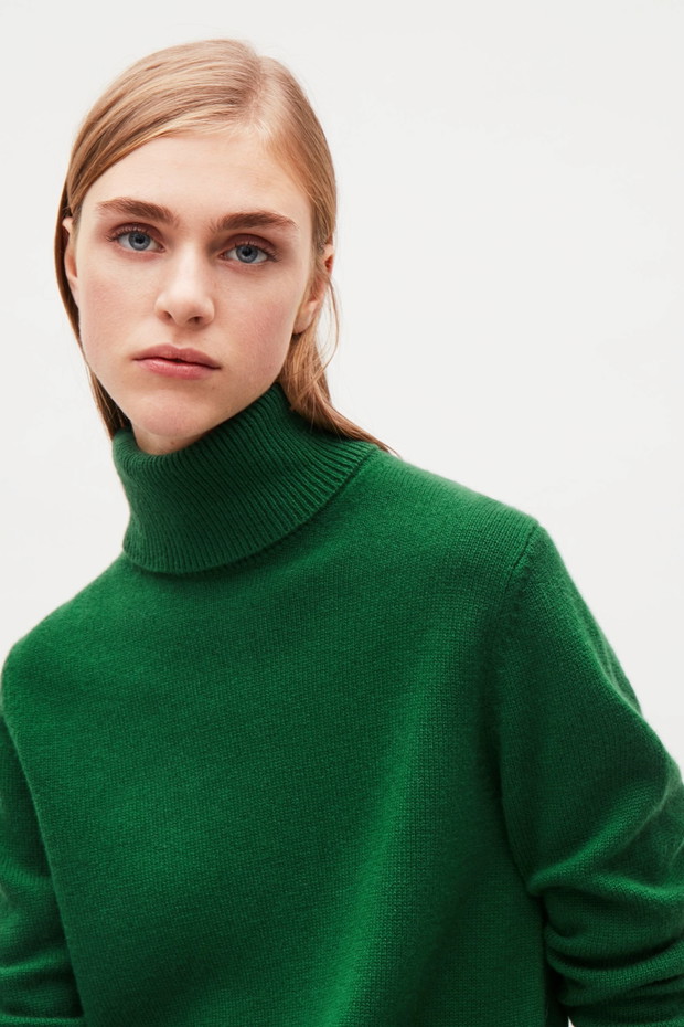 Sweter z golfem
