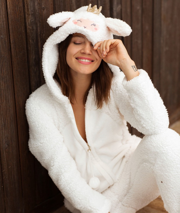 Białe onesie