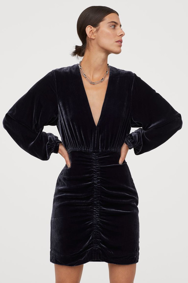 Wyprzedaż online w H&M: sukienka, 279,00 zł zamiast 599,99 zł