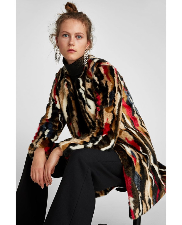 Kolorowe futra: Zara, 399 zł