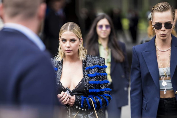 Cara Delevingne i Ashley Benson, 2018 rok.