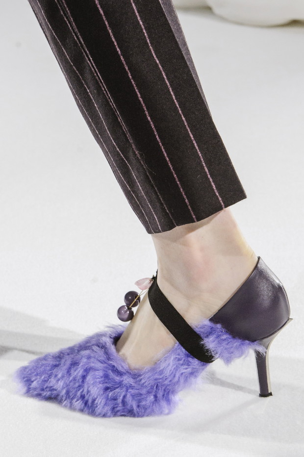 Dziwne buty