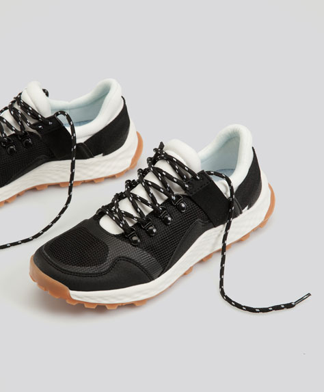 Sportowe buty Oysho