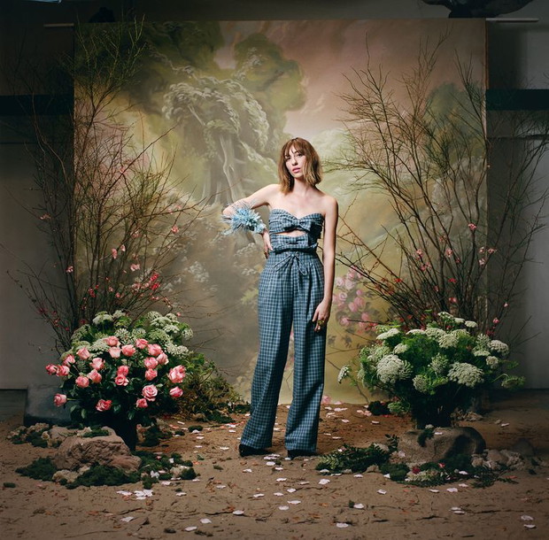 Gia Coppola w lookbooku Rodarte jesień-zima 2018