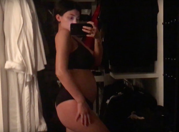 Kylie Jenner urodziła córkę. 20-letnia gwiazda została mamą! Kadr z filmu To Our Daughter
