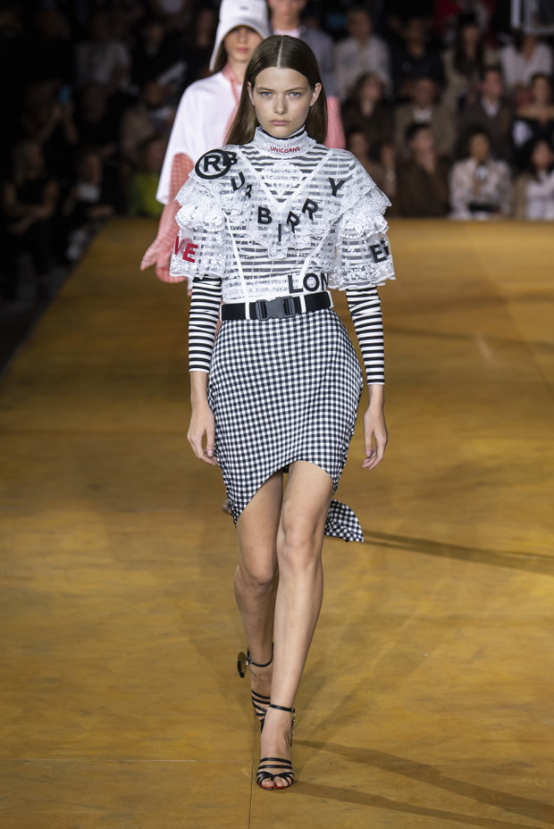 Modne wzory 2020: kratka gingham