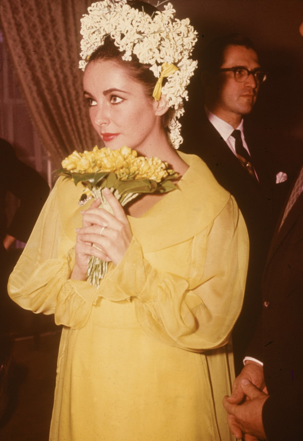 Elizabeth Taylor w dniu ślubu z Richardem Burtonem