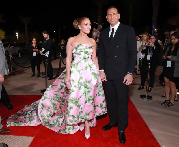 Jennifer Lopez – najlepsze stylizacje