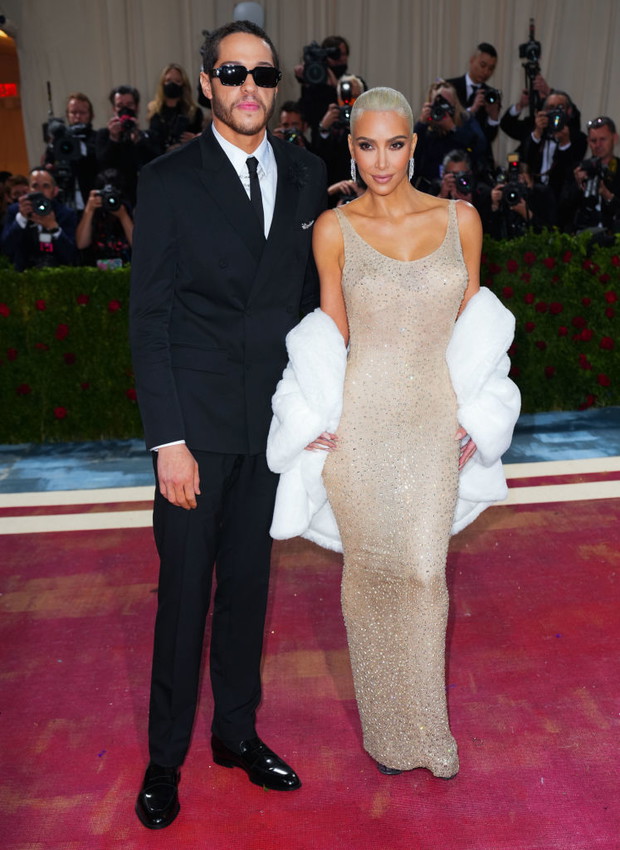 Kim Kardashian na Met Gala 2022 w sukni Marilyn Monroe.