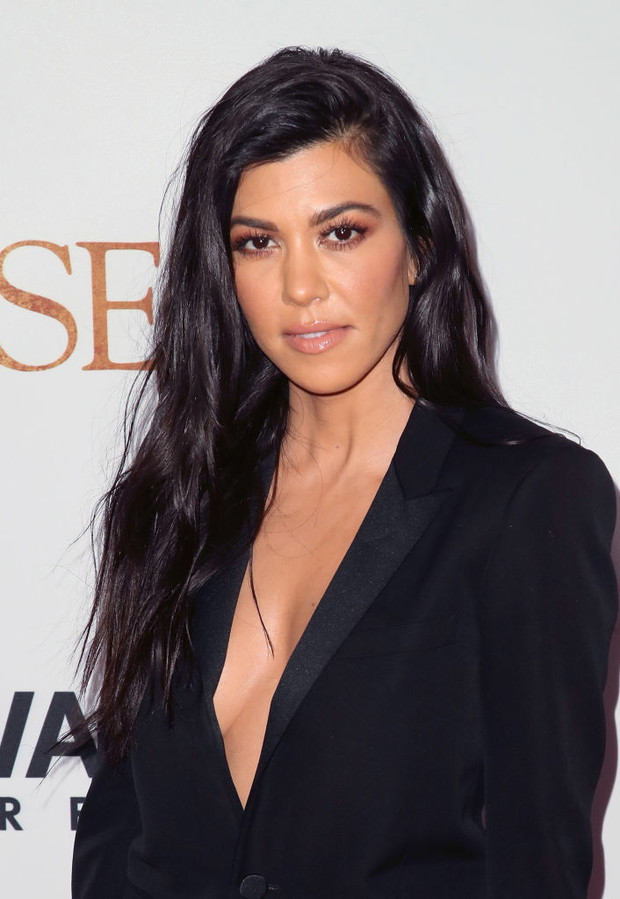 Kourtney Kardashian - stylizacje gwiazdy