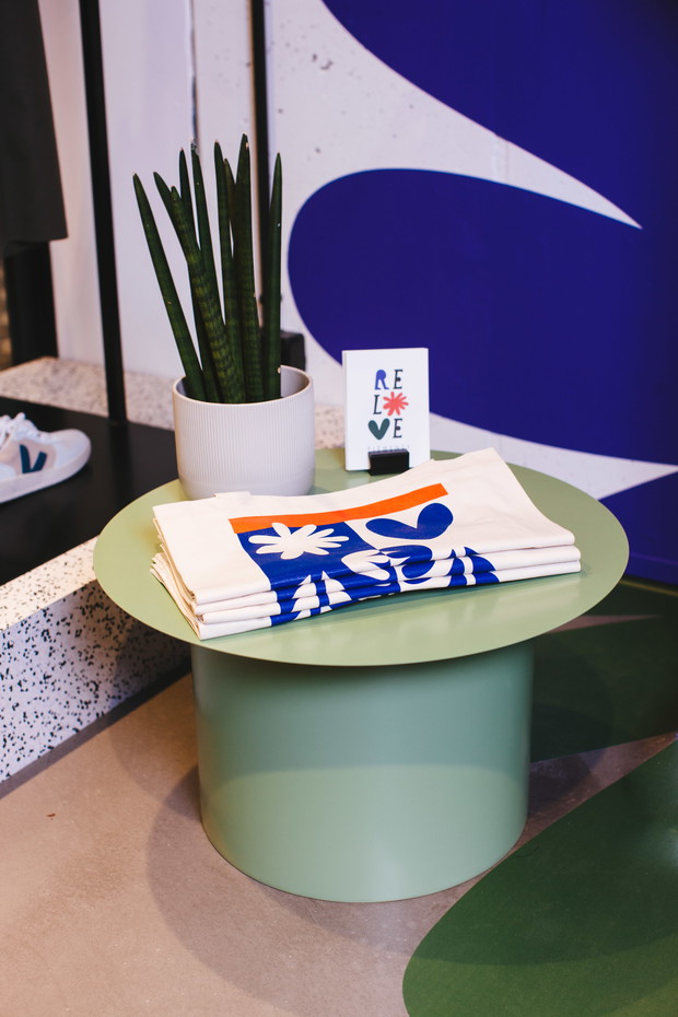 Relove: nowy projekt marki Elementy