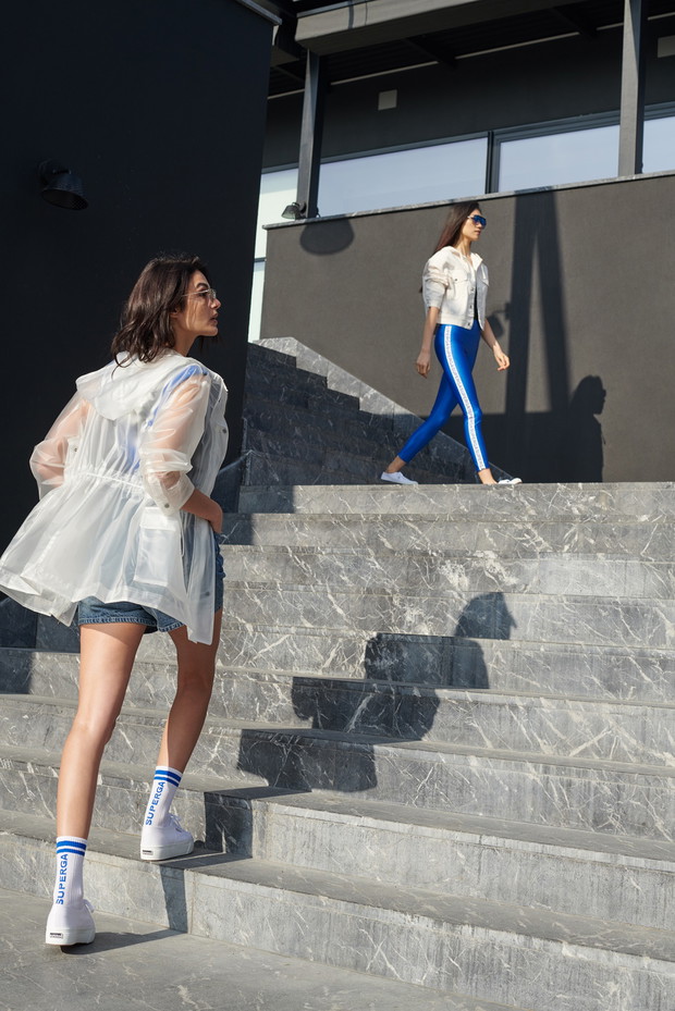 Ubrania z kolekcji Calzedonia x Superga