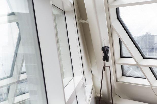 Apartament przy Złotej, projekt: mow.design studio, stylizacja Anna Salak