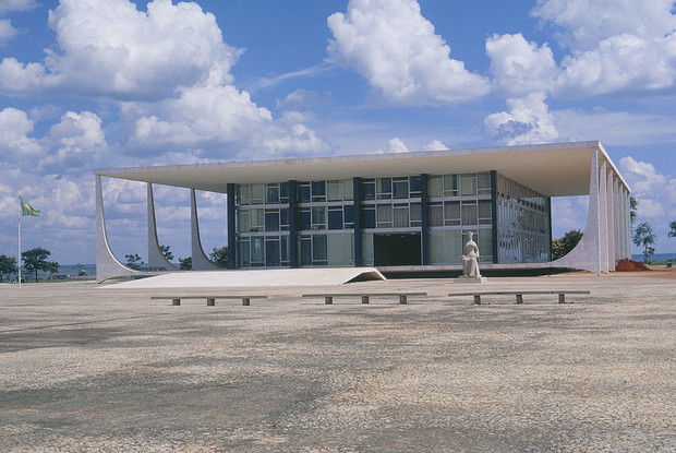 Brazil Supreme Court, projekt: Oscar Niemeyer