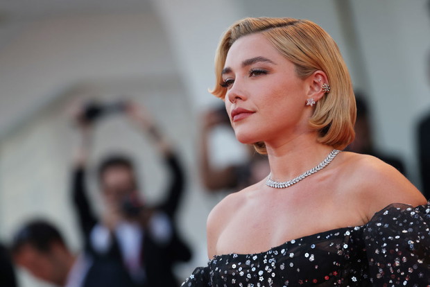 Florence Pugh w sukience zemsty na premierze Don