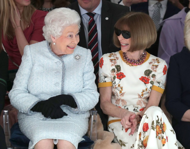 Królowa Elżbieta II i Anna Wintour
