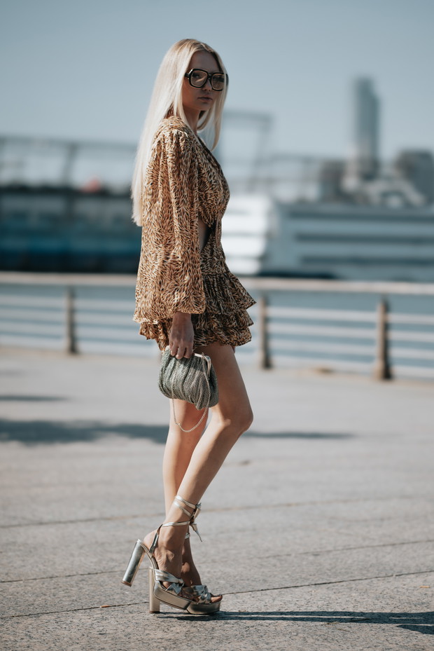 Najbardziej inspirujące stylizacje NYFW wiosna-lato 2023 street fashion