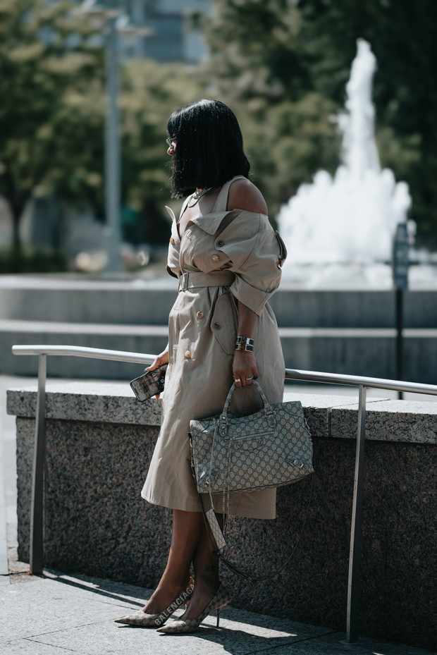Najbardziej inspirujące stylizacje NYFW wiosna-lato 2023 street fashion