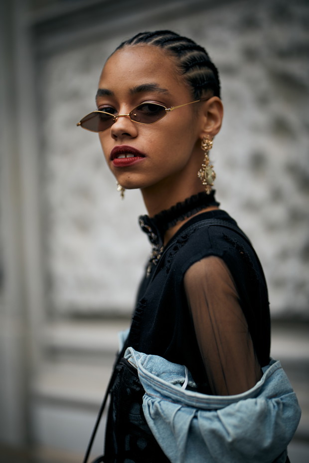 Najlepsze dodatki z Milan Fashion Week wiosna-lato 2023 street style