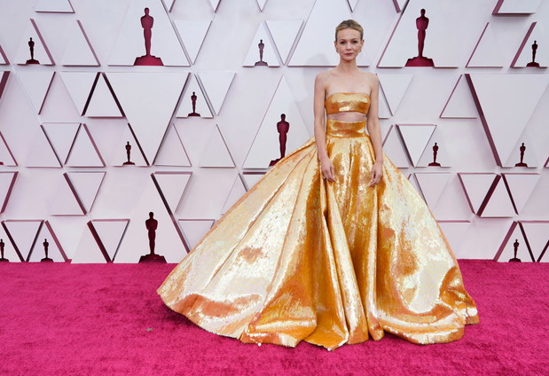 Oscary 2021: Carey Mulligan w sukni Valentino haute couture