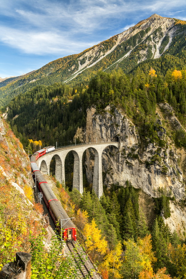 Bernina Express na Landwasser Viaduct