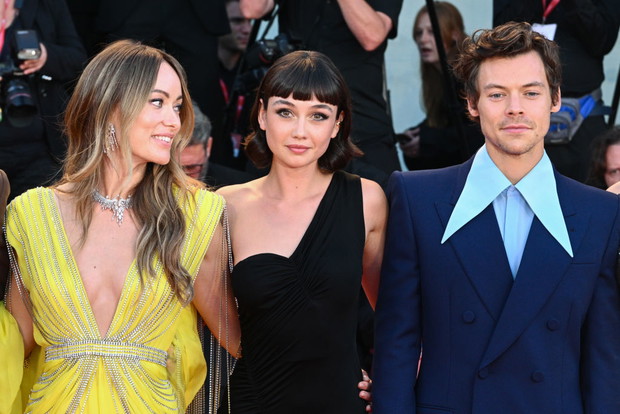 Ekipa filmu Nie martw się kochanie na Venice International Film Festival 2022