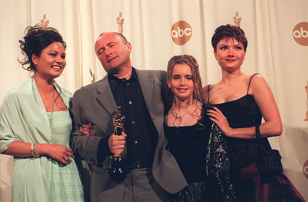 Phil Collins i Lily Collins, 2000 rok