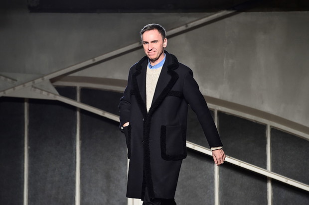 Raf Simons zamyka swoją markę po 27 latach. Projektant skasował już prawie wszystko na Instagramie